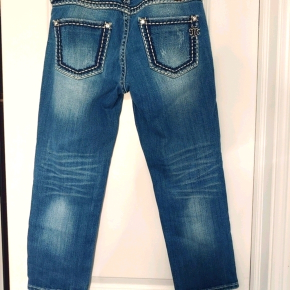 Miss Me Boyfriend Capris...Size 28 - Picture 9 of 13